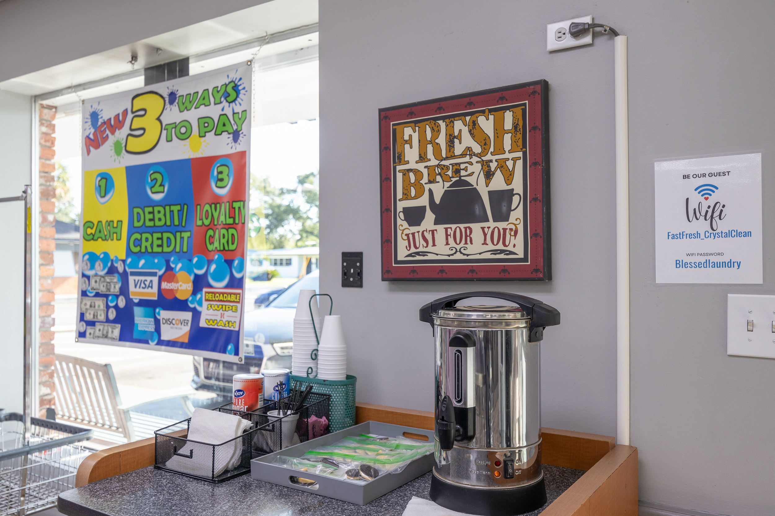 Crystal Clean Laundromat 70518