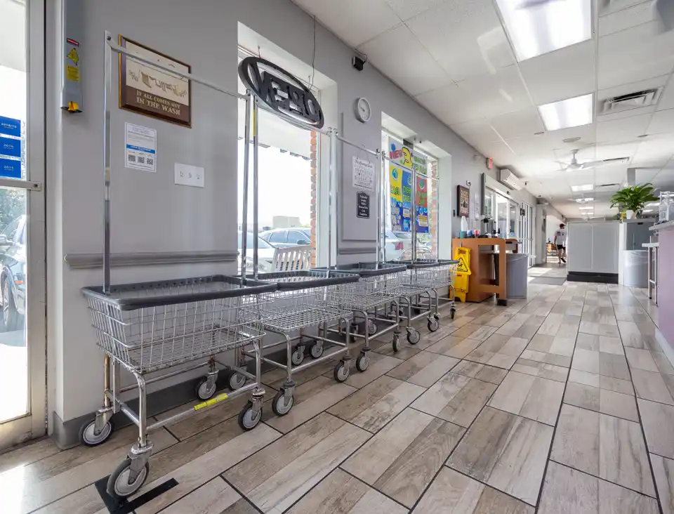 Crystal Clean Laundromat 70509