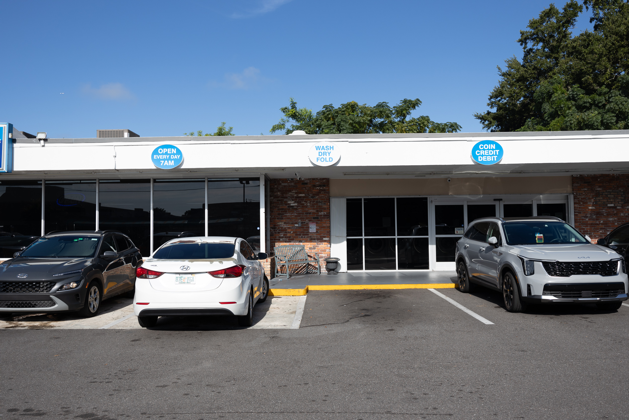 Crystal Clean Laundromat 70434