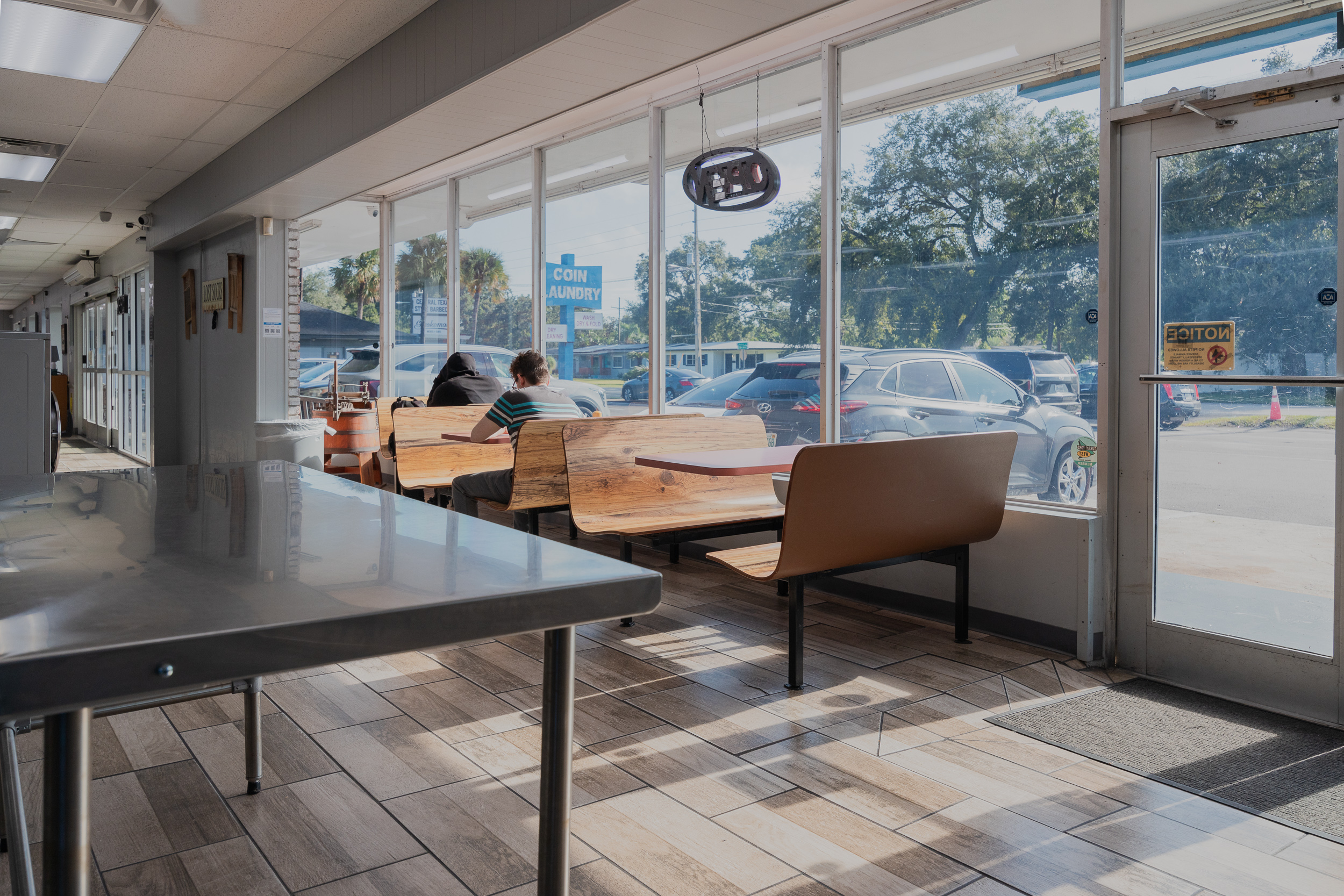 Crystal Clean Laundromat 70426