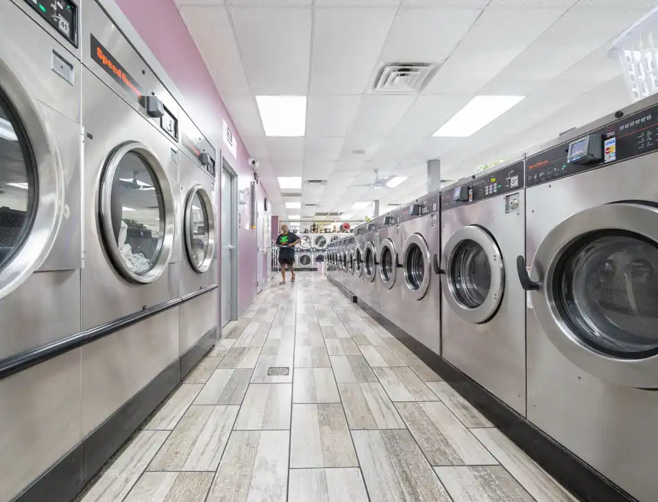 Crystal Clean Laundromat 70533