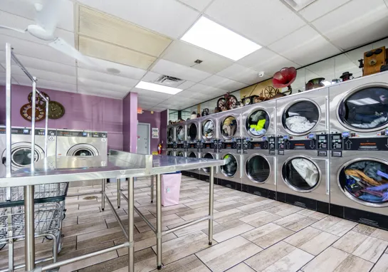 Crystal Clean Laundromat 70505