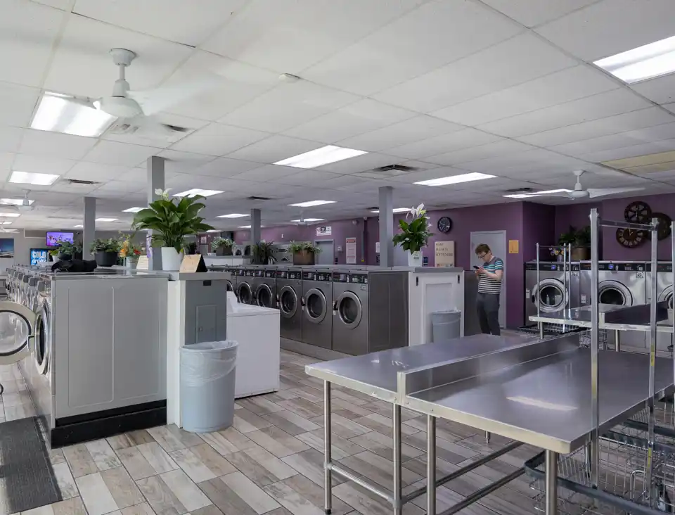 Crystal Clean Laundromat 70450