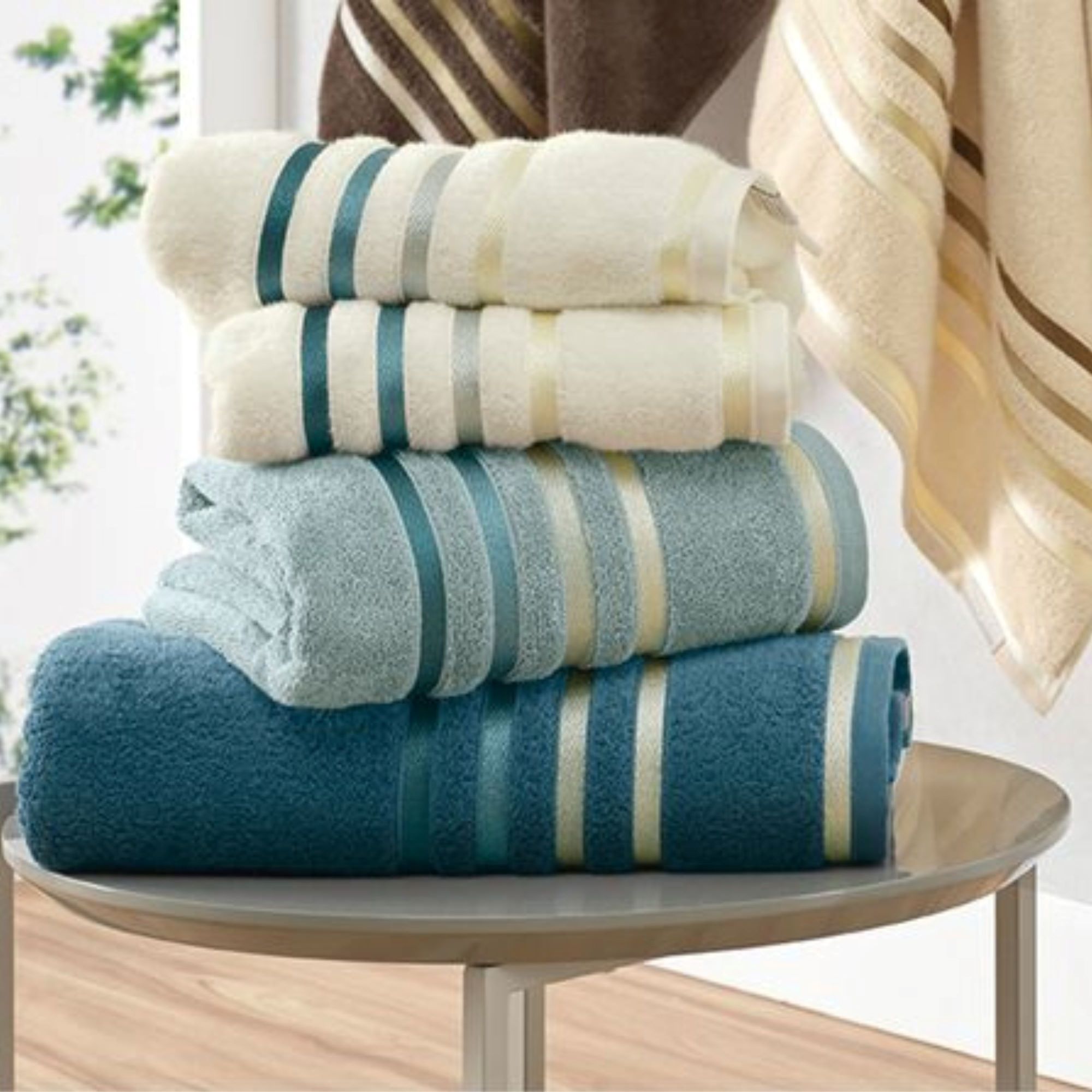 Laundry Shutterstock 2457373625 Resized